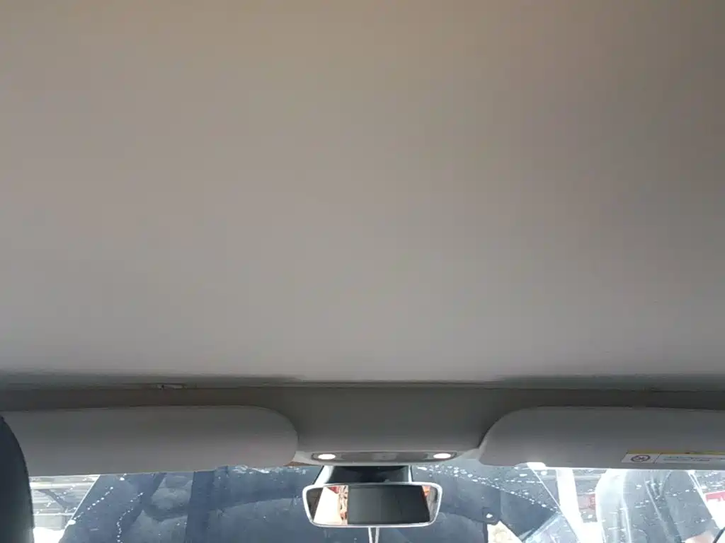 Tesla Model 3 — миниатюра 18
