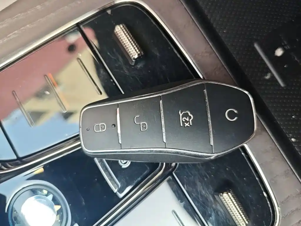 BYD Han — миниатюра 9