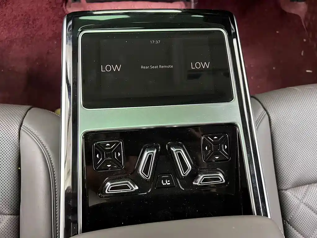 Audi A8 — миниатюра 20