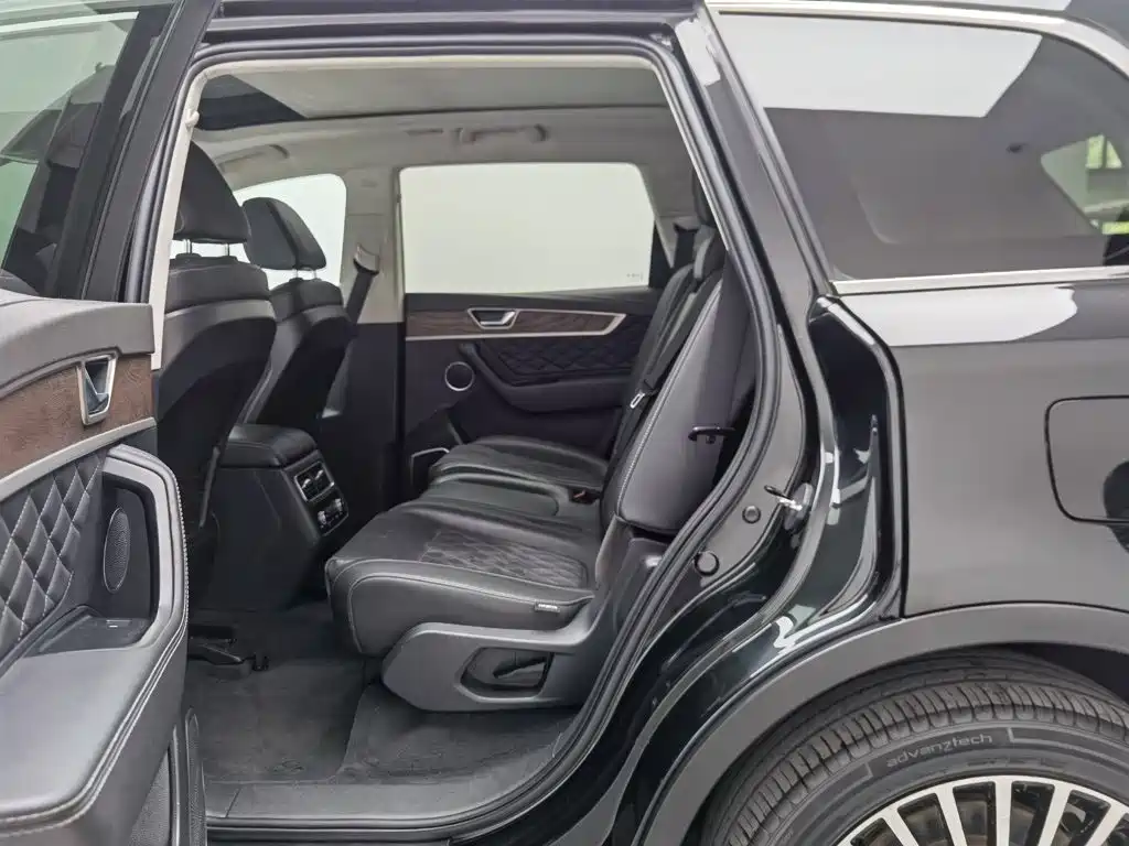 Hongqi Hongqi HS7 — миниатюра 15