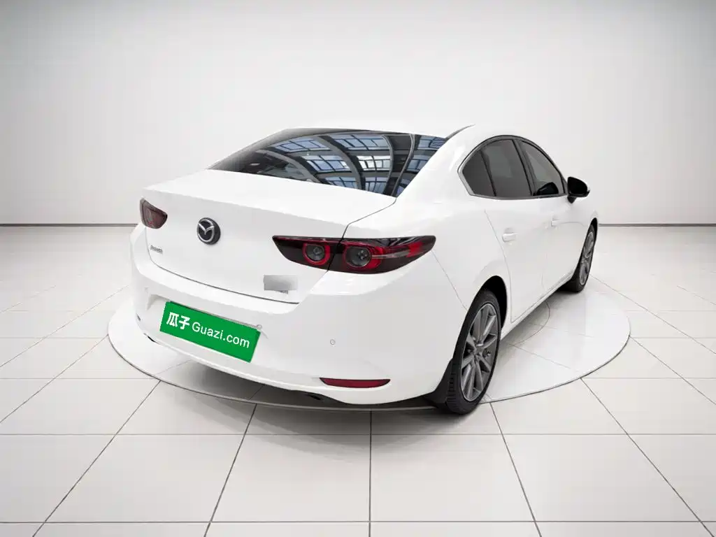 Mazda 3 Axela — миниатюра 4