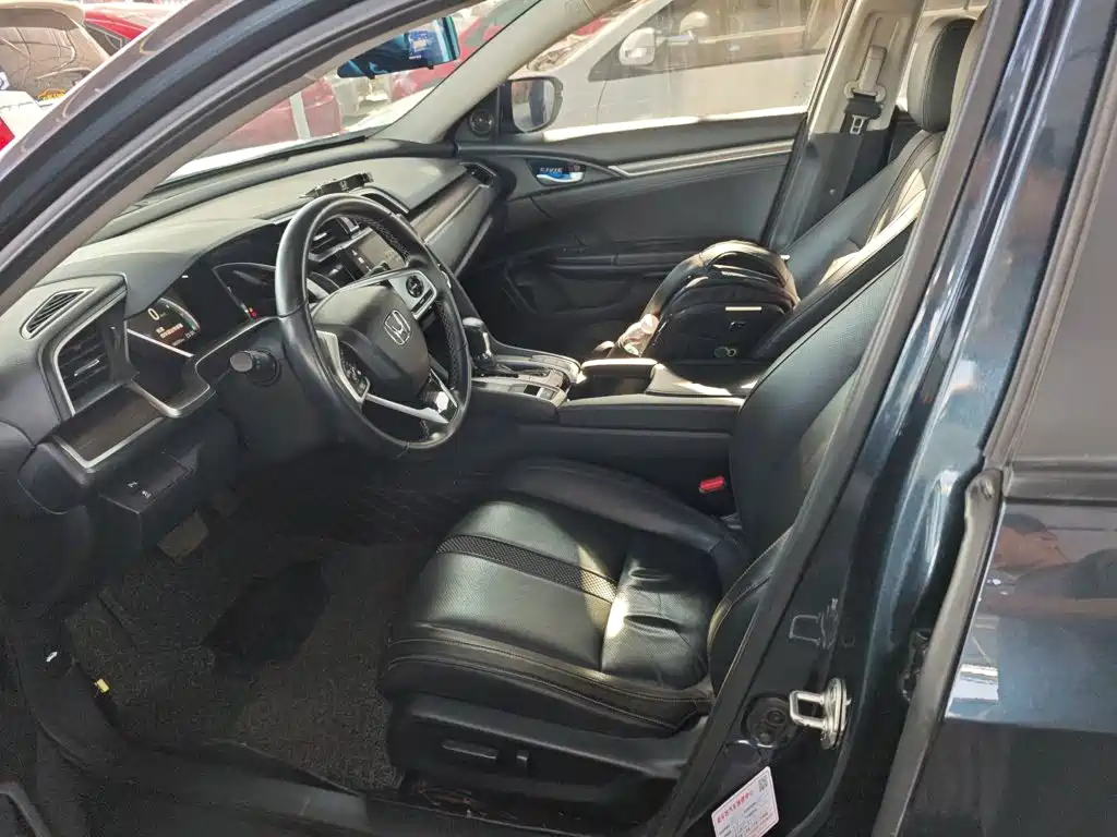 Honda Civic — миниатюра 15