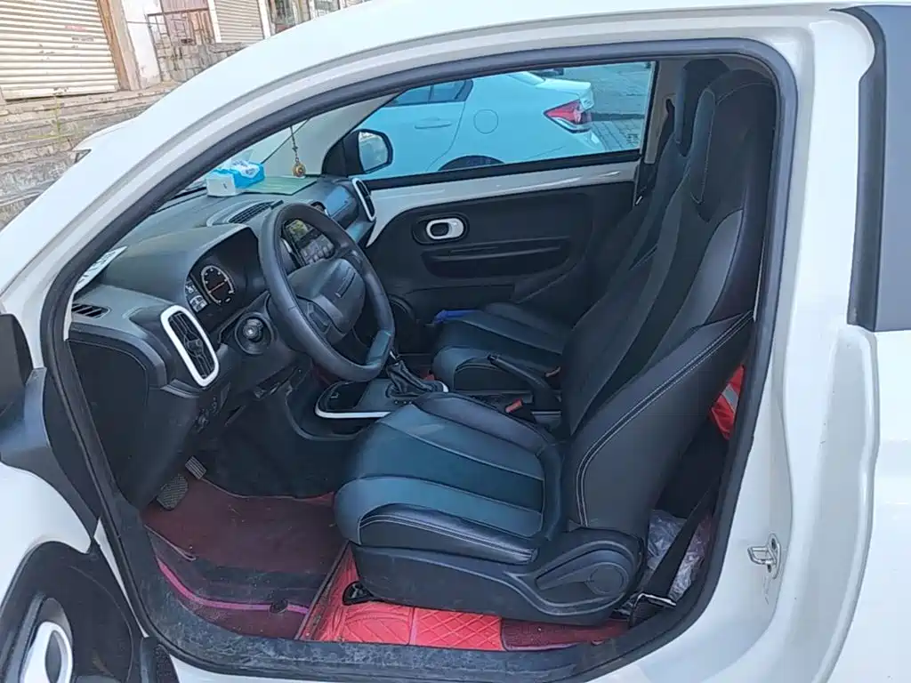 Roewe Clever — миниатюра 15
