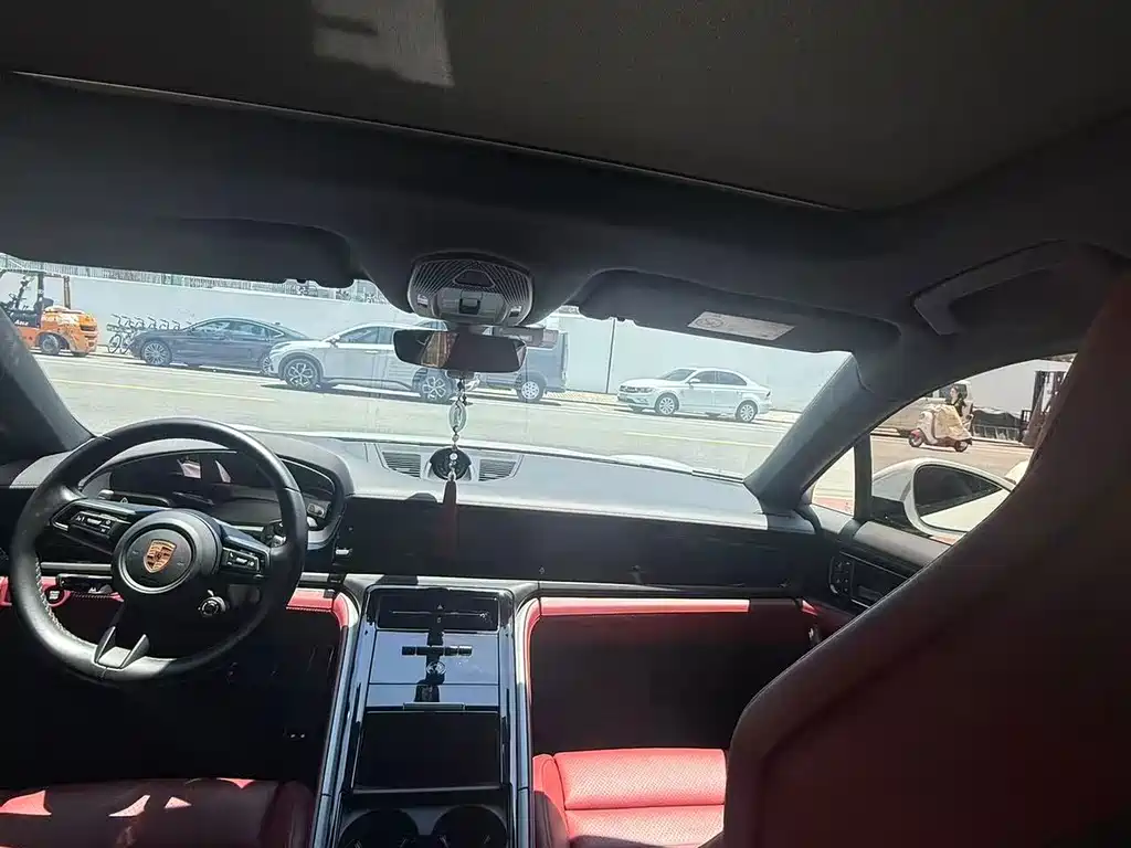 Porsche Panamera — миниатюра 5