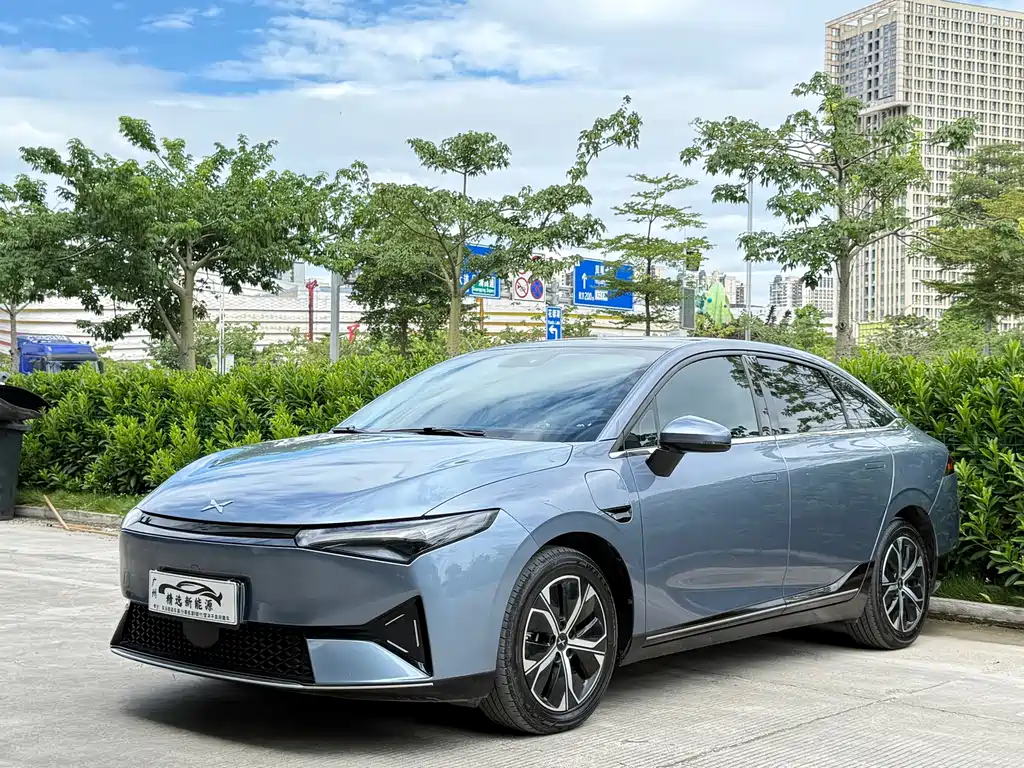 XPeng P5