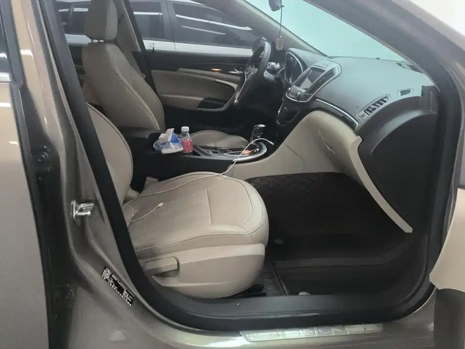 Buick Regal — миниатюра 8