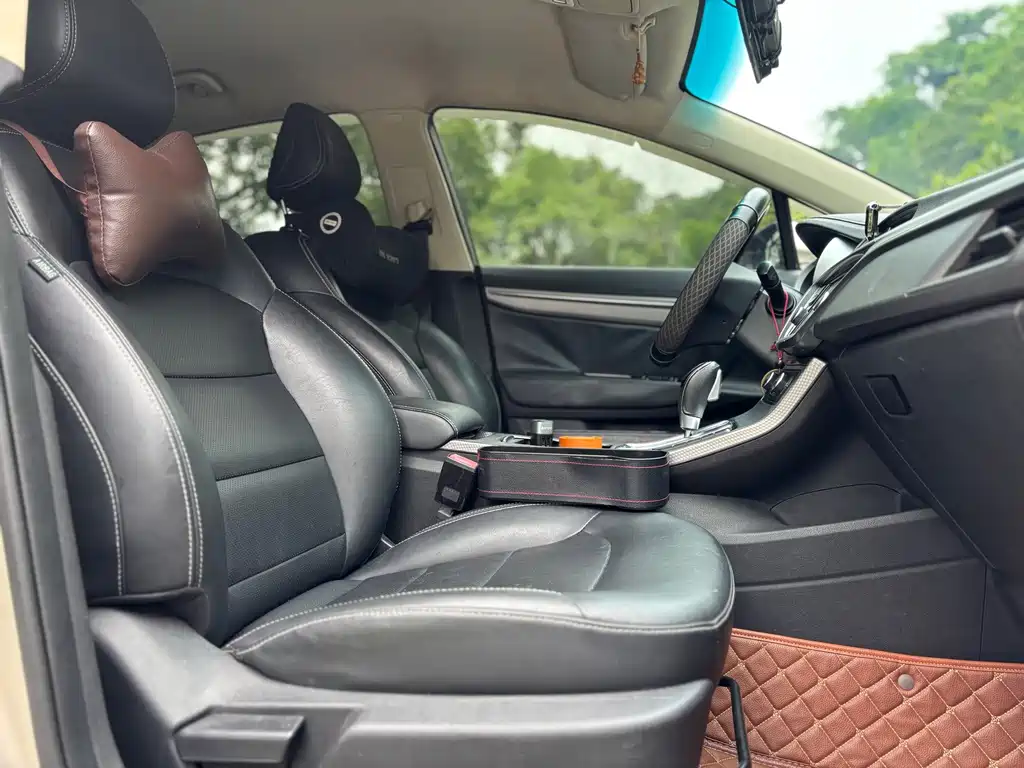 Geely Emgrand GS — миниатюра 12