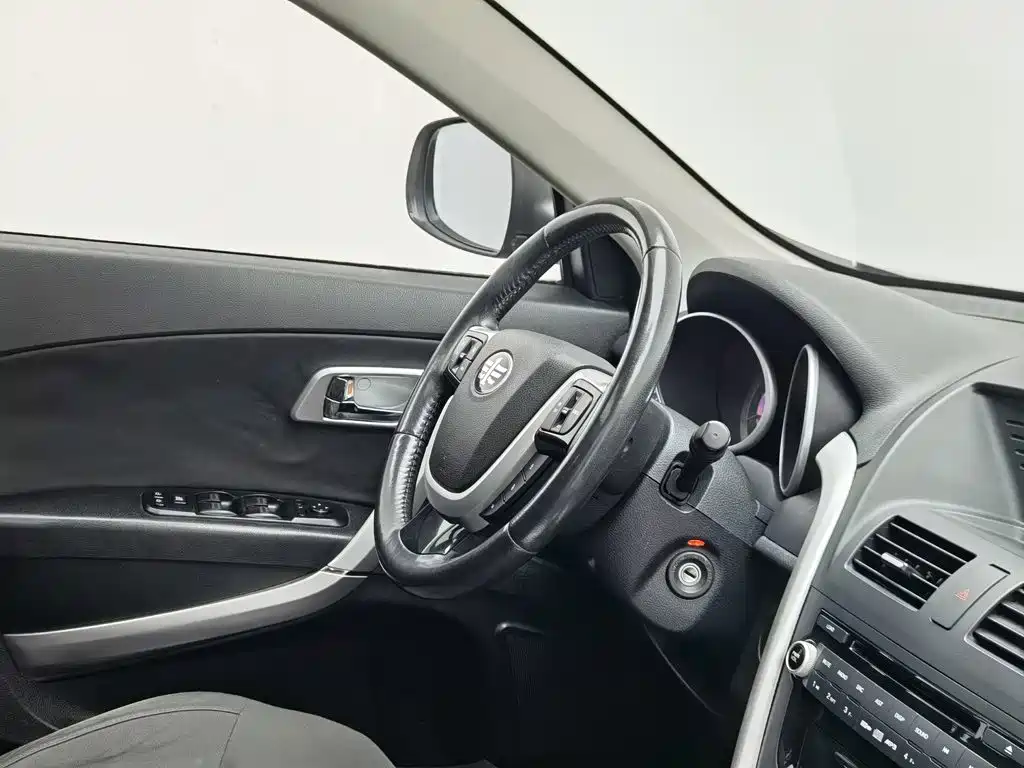 Bestune X80 — миниатюра 22