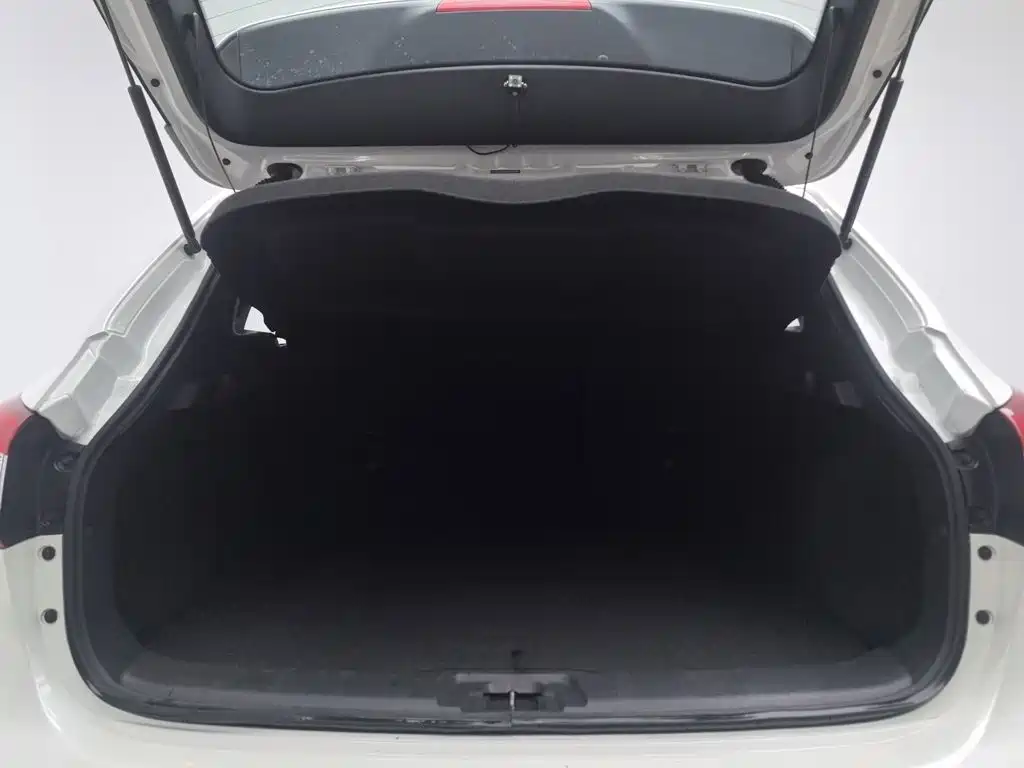 Nissan Qashqai — миниатюра 16