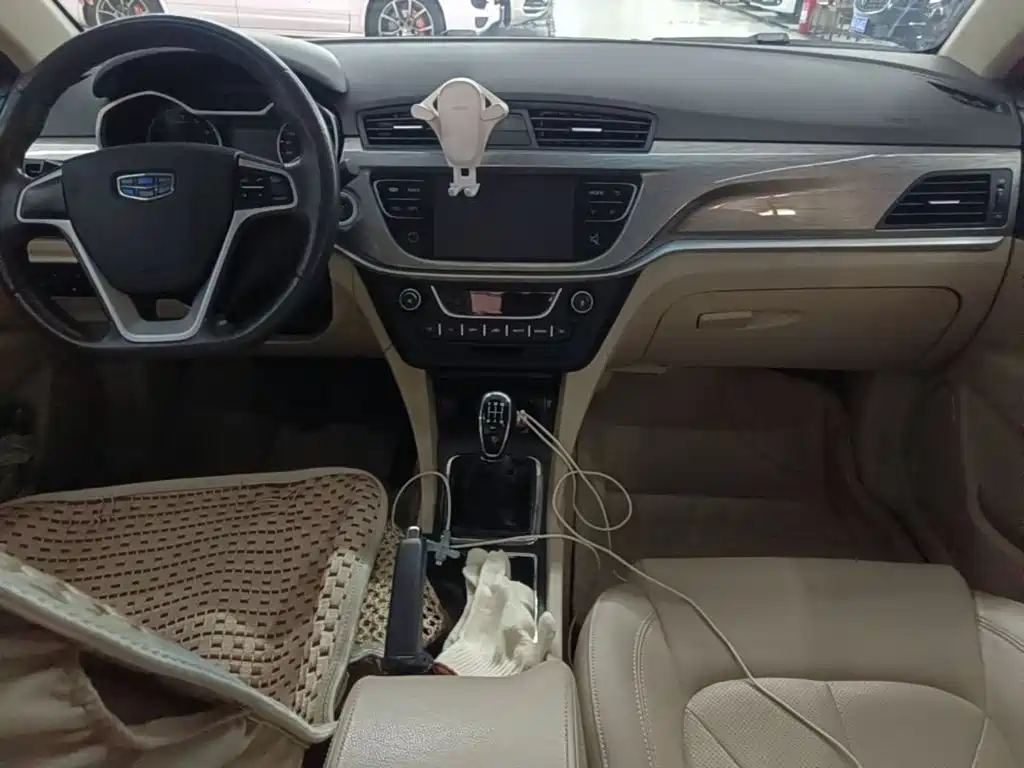 Geely Emgrand — миниатюра 10