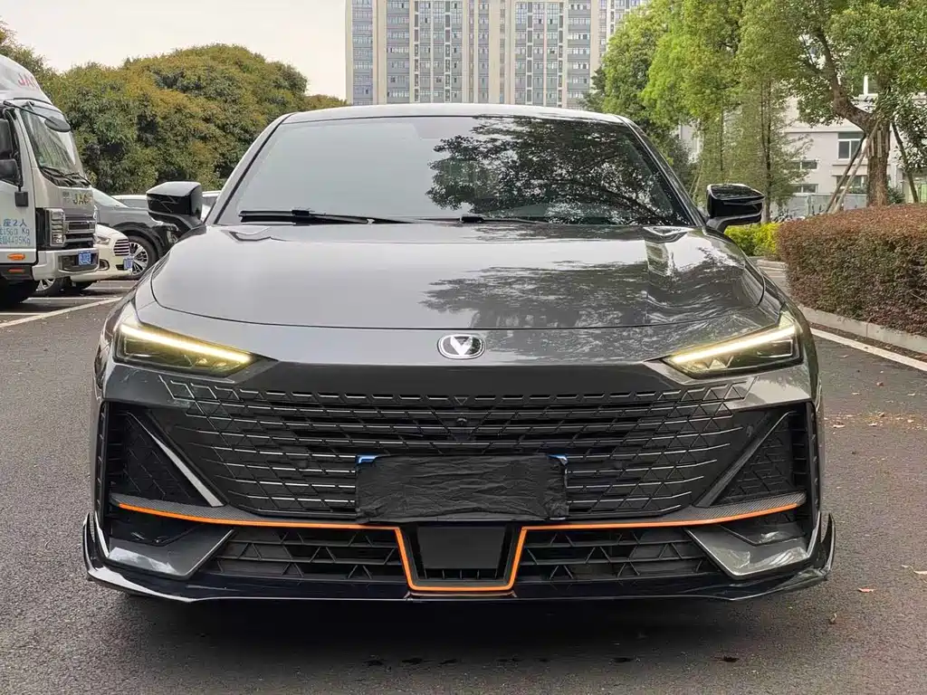 Changan UNI-V 2022 1.5T Sport