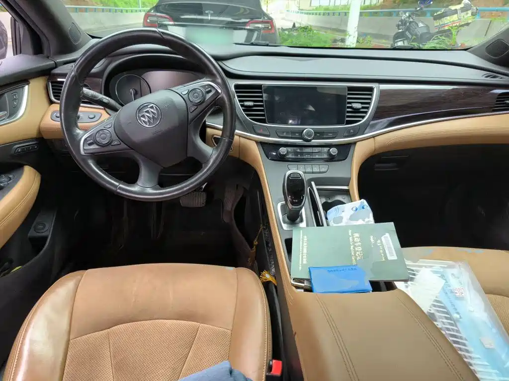 Buick LaCrosse — миниатюра 6