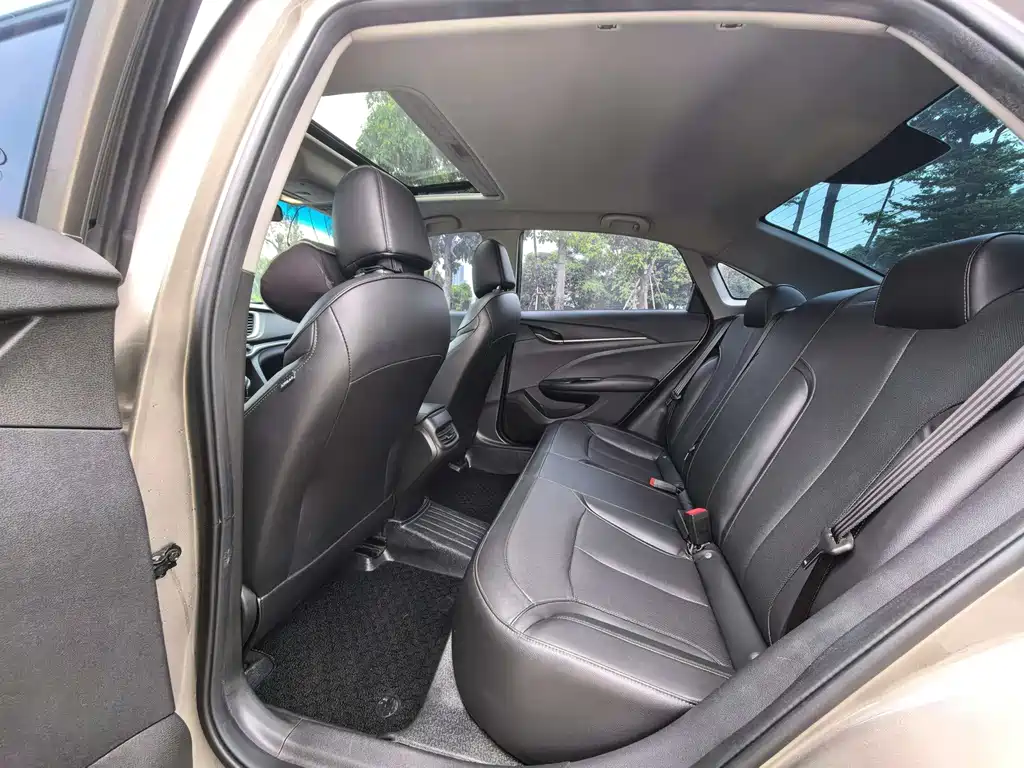 Buick Excelle — миниатюра 8