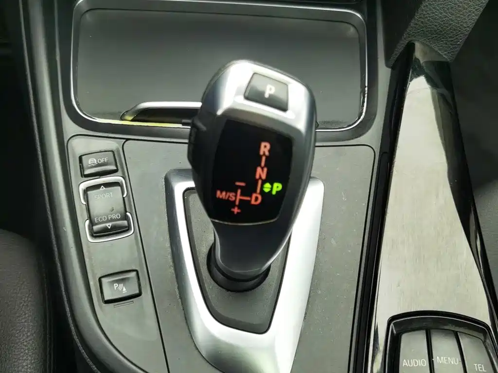 BMW 3 Series — миниатюра 13