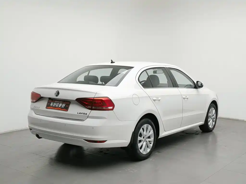 Volkswagen Lavida — миниатюра 2
