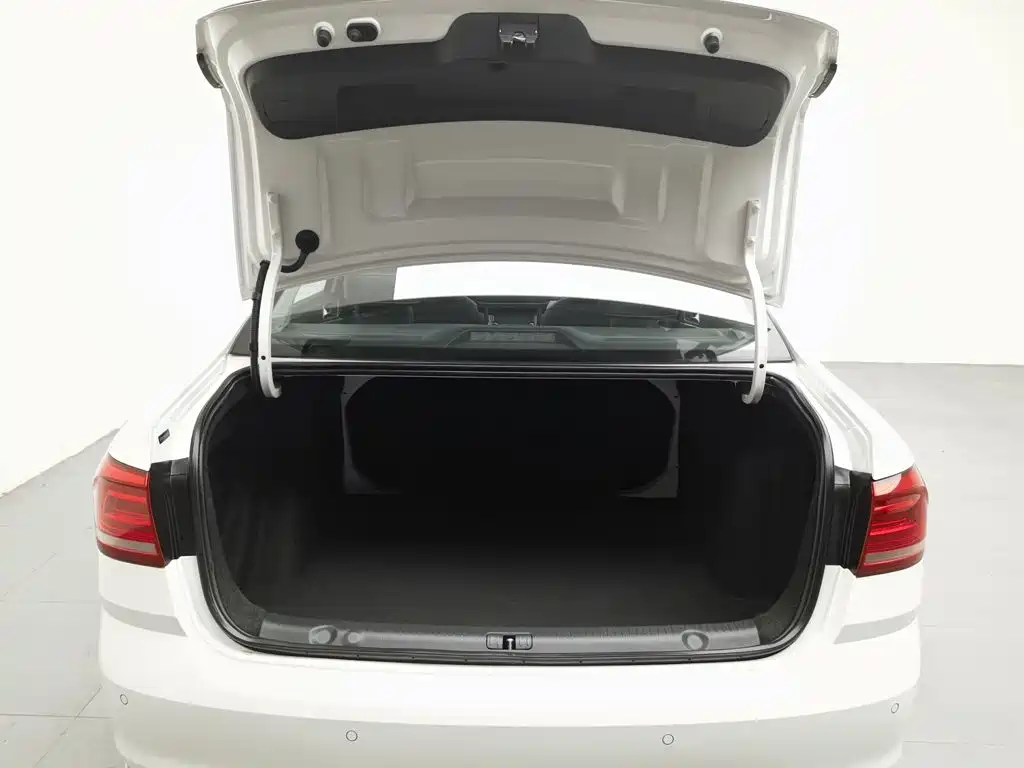 Volkswagen Lavida — миниатюра 16
