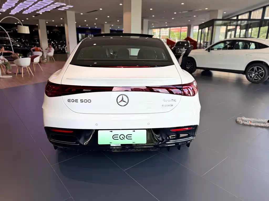 Mercedes-Benz EQE 2025 500 4MATIC