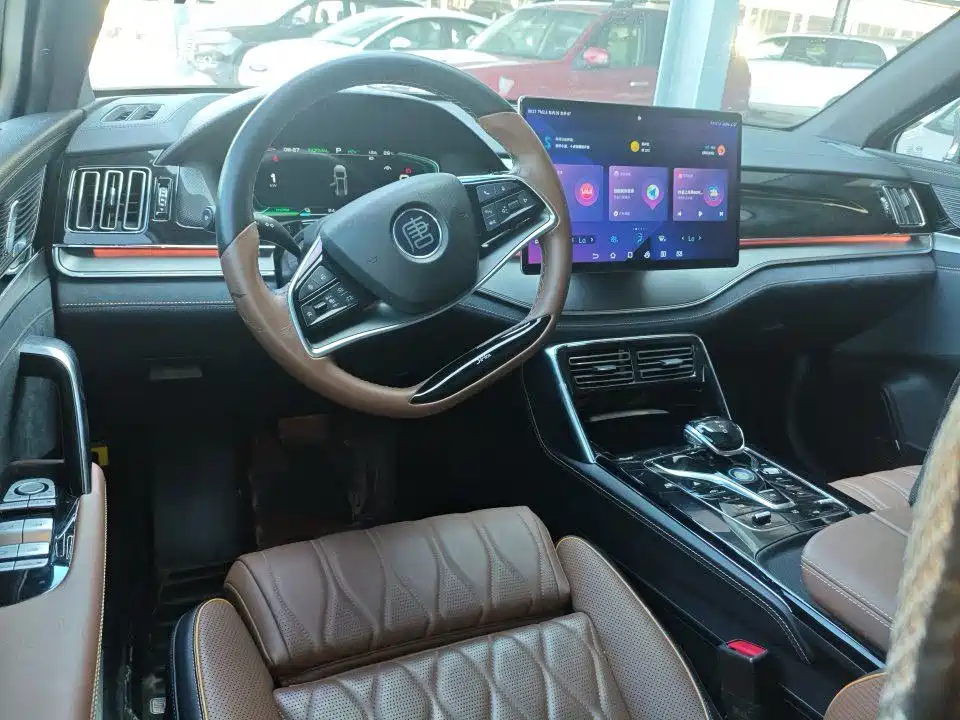 BYD Tang New Energy — миниатюра 3