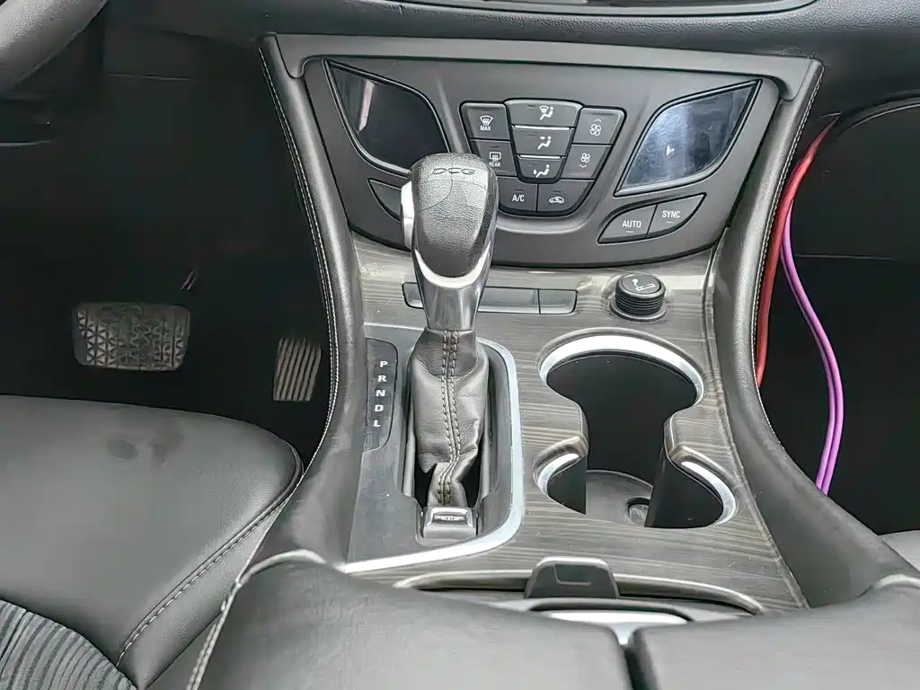 Buick Envision Plus — миниатюра 13