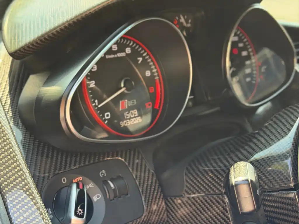 Audi R8 — миниатюра 16