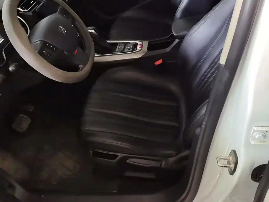 Peugeot 408 — миниатюра 9