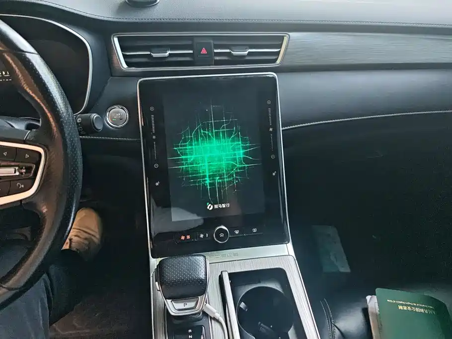 Roewe RX5 New Energy — миниатюра 13
