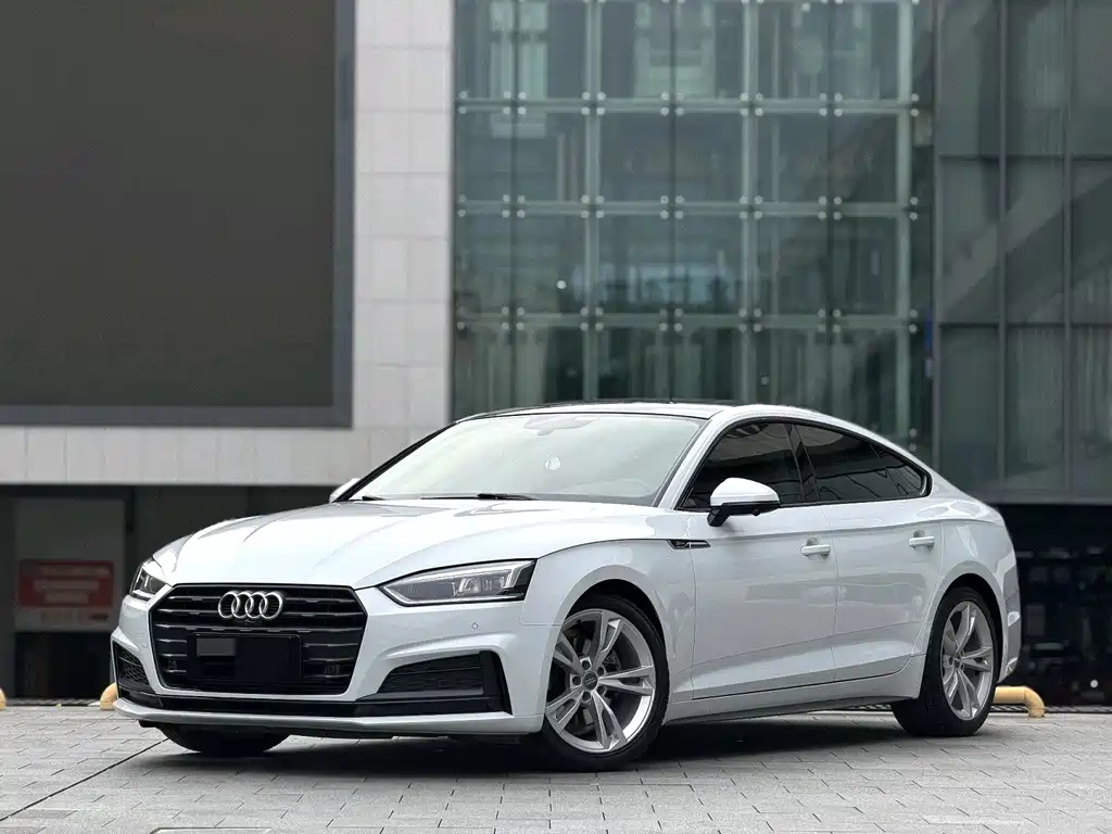 Audi A5 (Import)