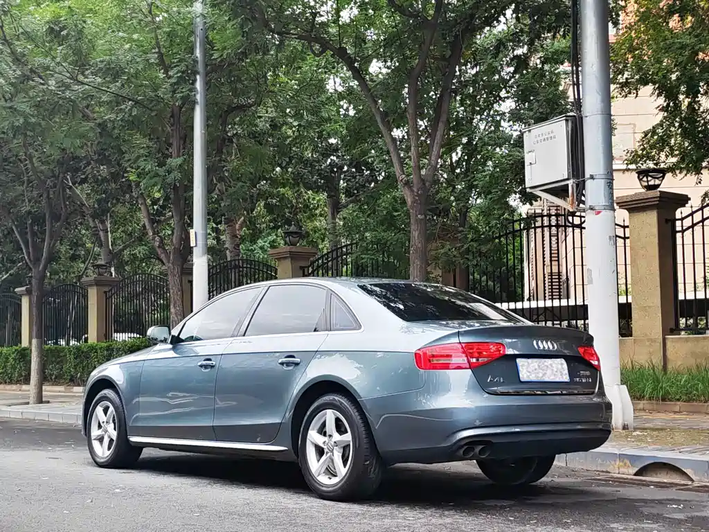 Audi A4L — миниатюра 4