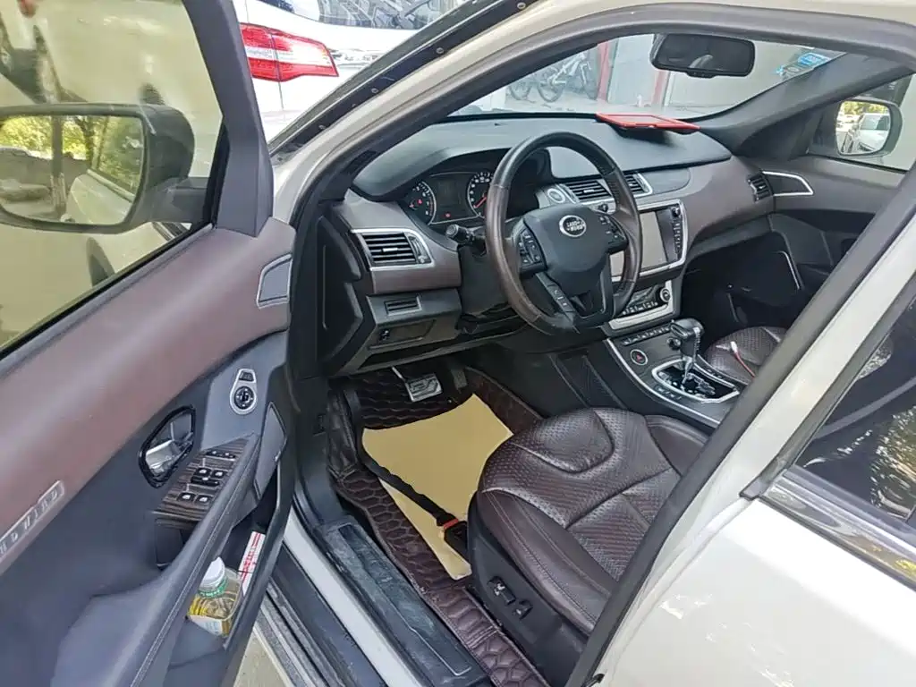 Landwind Landwind X7 — миниатюра 16