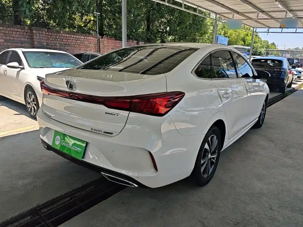 Changan Eado — миниатюра 7