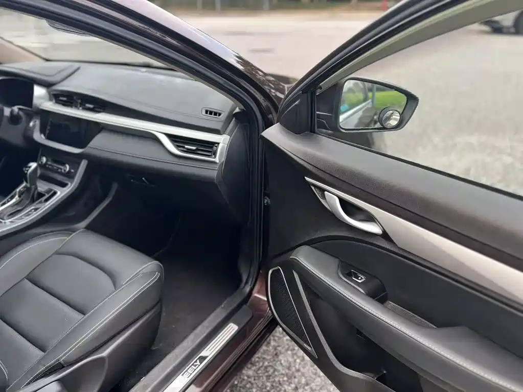 Geely Emgrand — миниатюра 16