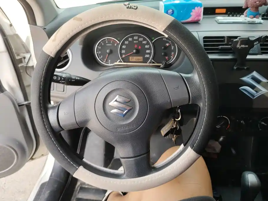 Suzuki Swift — миниатюра 15