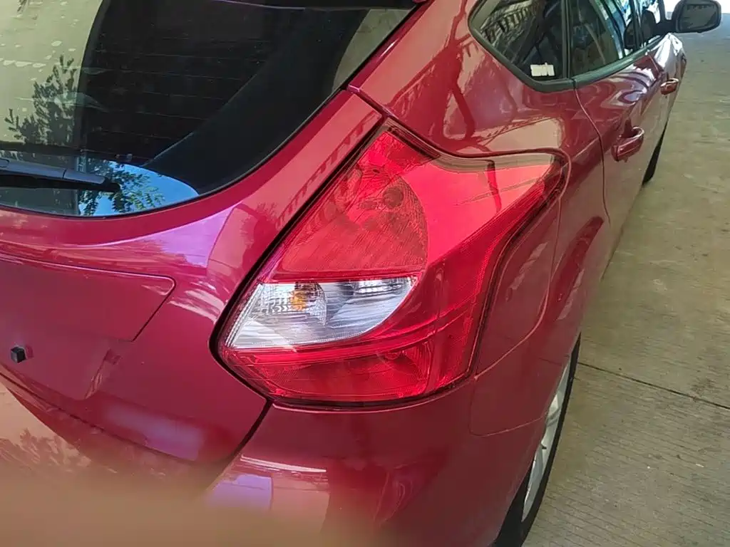 Ford Focus — миниатюра 8