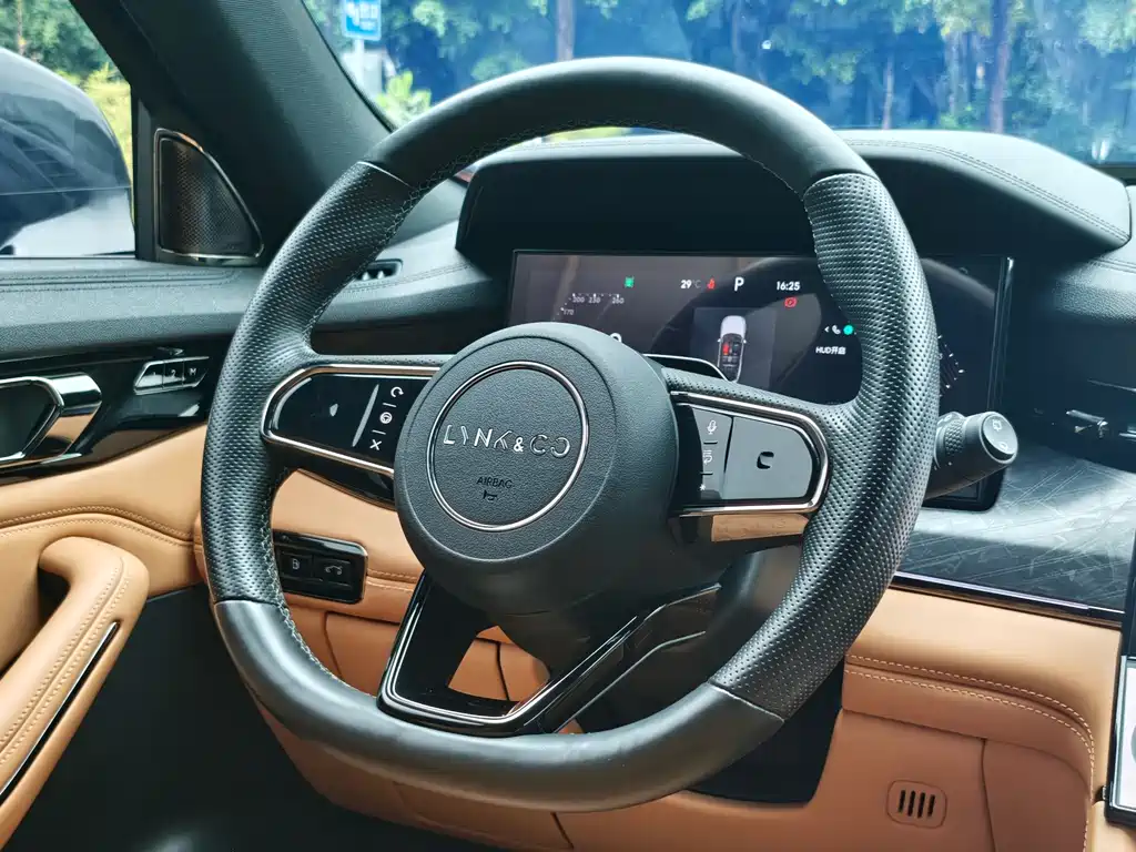 Lynk & Co 09 EM-P — миниатюра 20