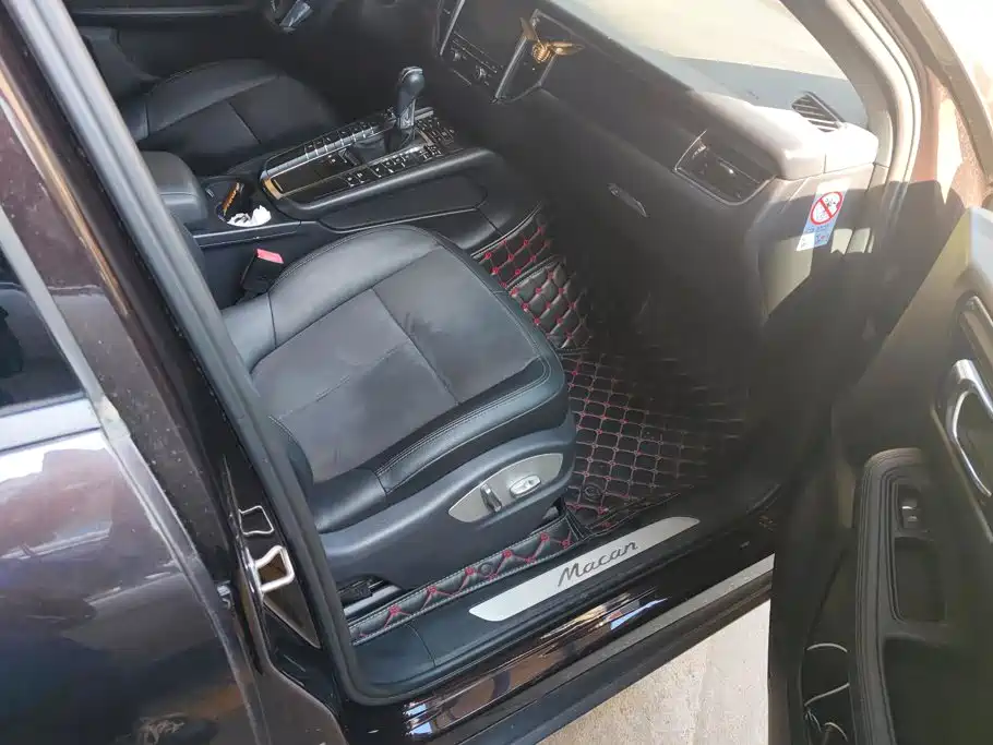 Porsche Macan — миниатюра 8