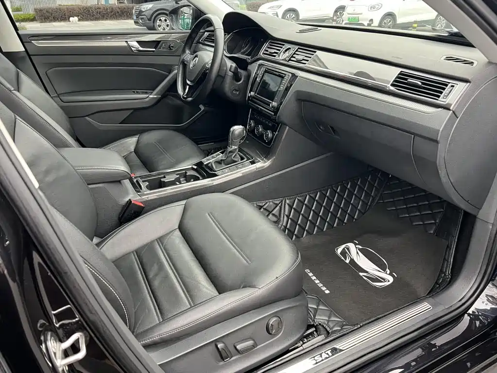 Volkswagen Passat 2017 330TSI DSG
