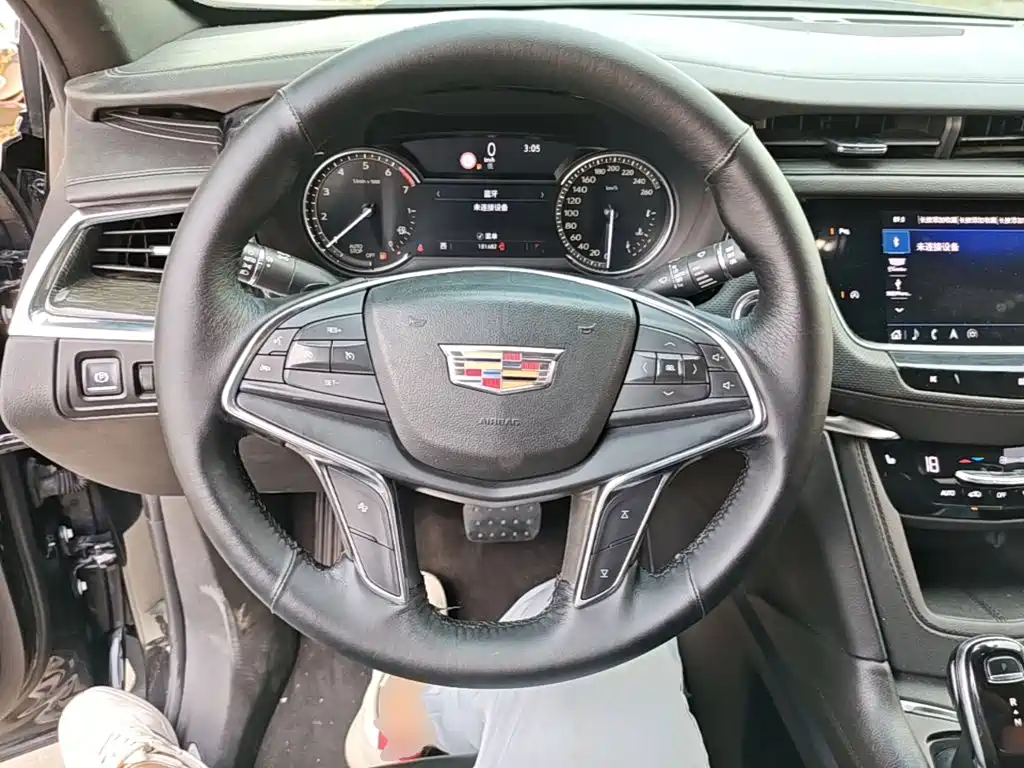 Cadillac XT5 — миниатюра 11