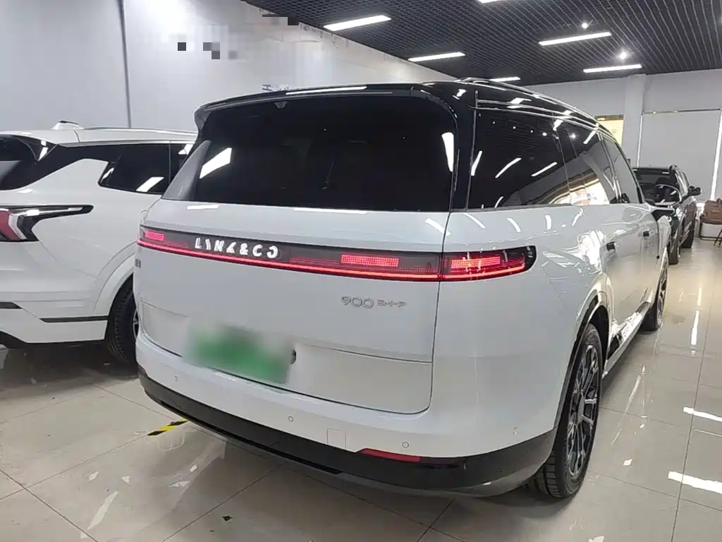 Lynk & Co 900 2025 2.0T Ultra 6 мест