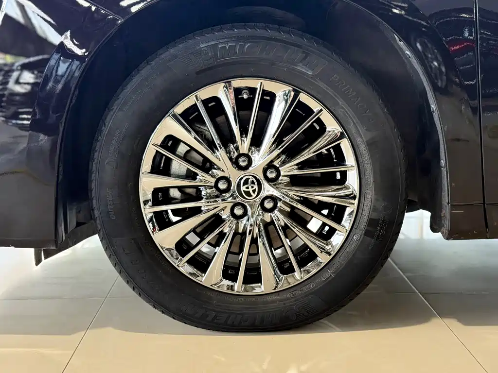 Toyota Vellfire — миниатюра 27