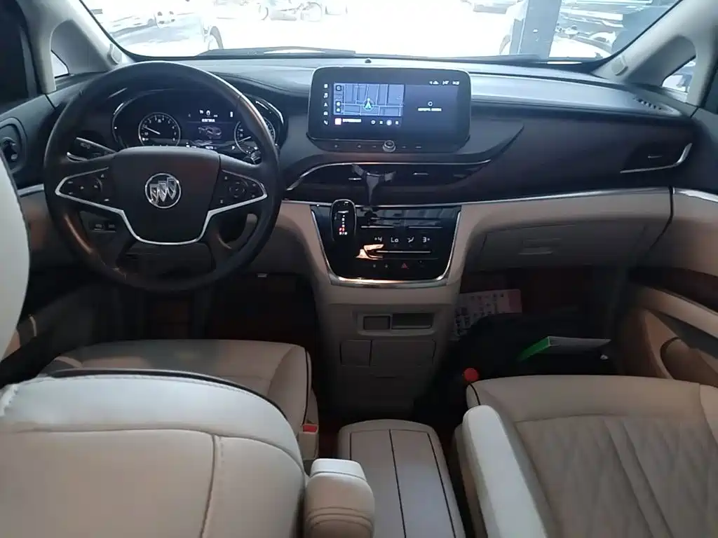 Buick GL8 — миниатюра 10