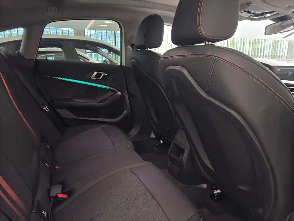 BMW 2 Series (Import) 225i 4-door Coupe M Sport Package, фото 14