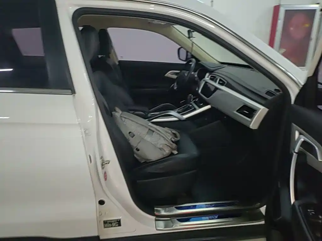 Geely Boyue — миниатюра 25