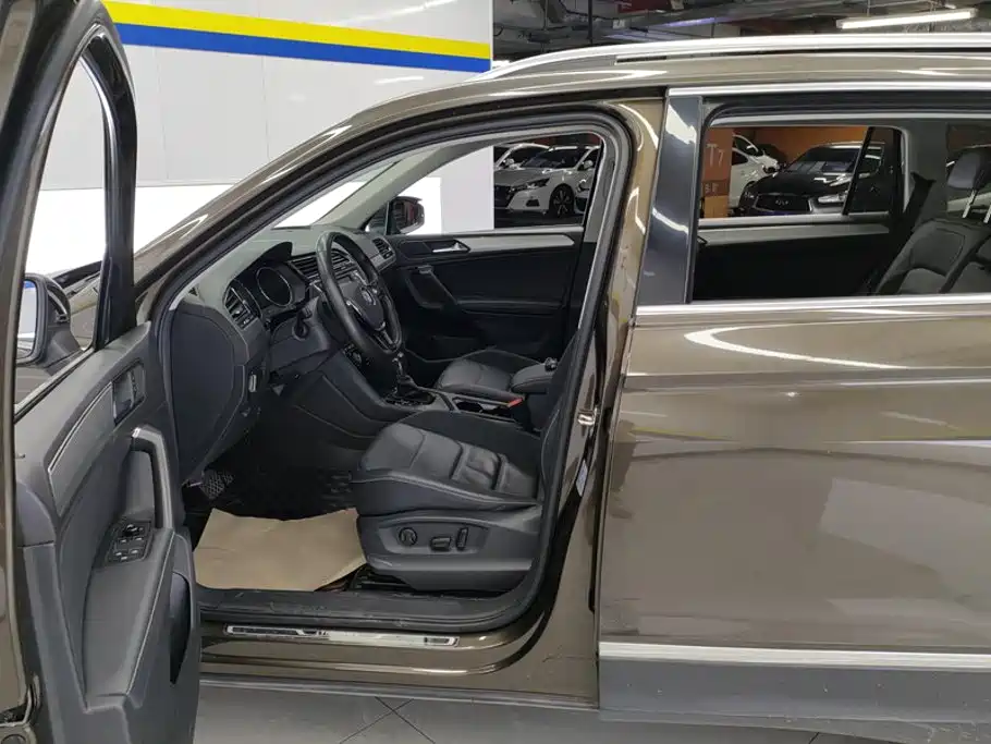 Volkswagen Tiguan L — миниатюра 9
