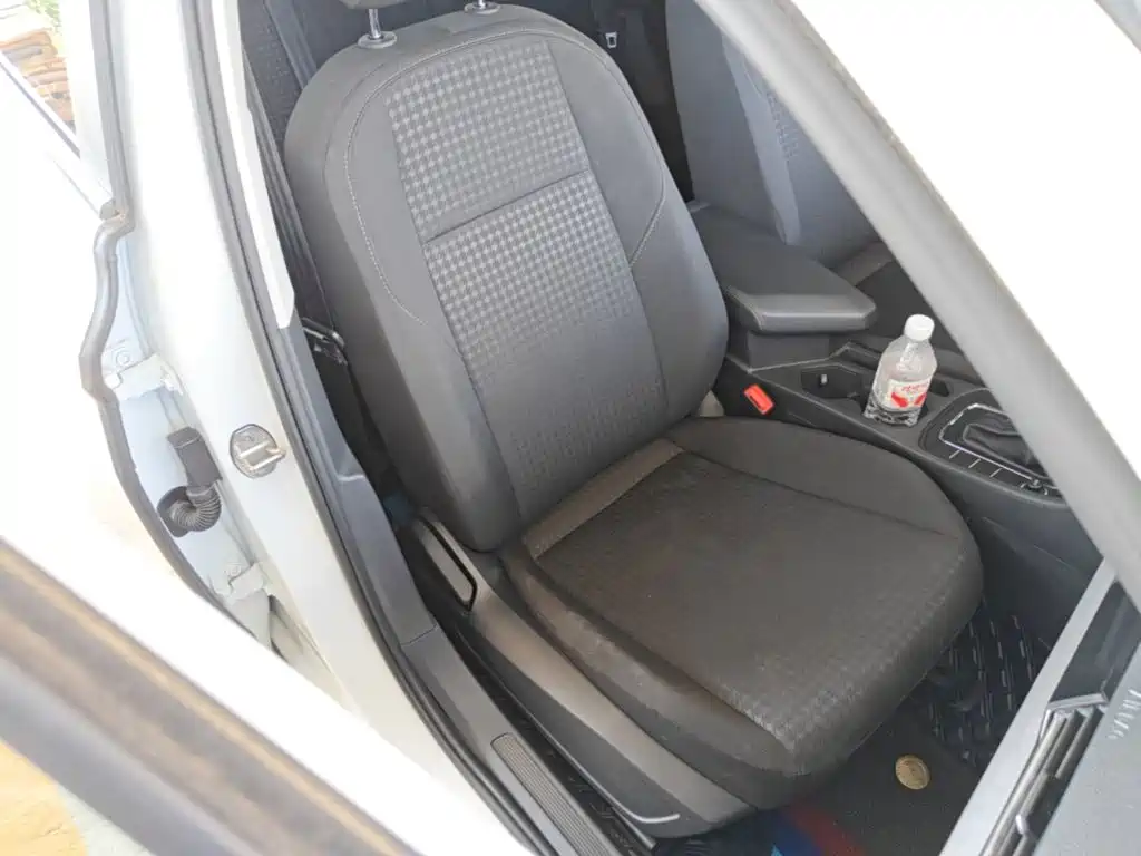 Volkswagen Bora — миниатюра 25