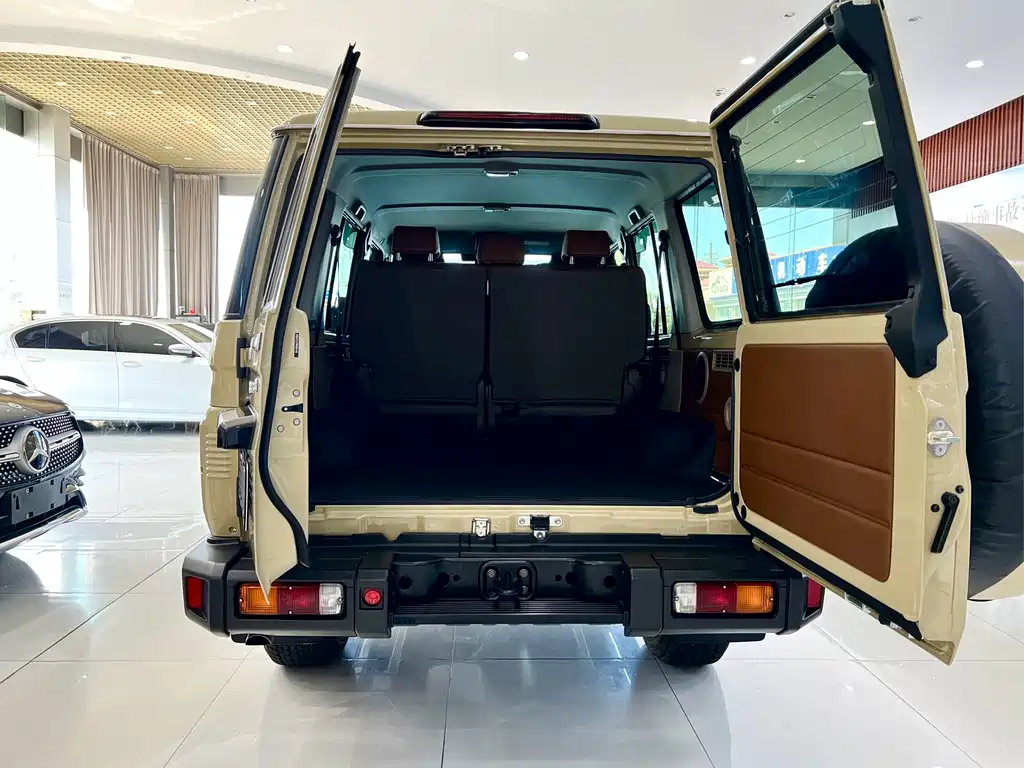 Toyota Land Cruiser — миниатюра 20