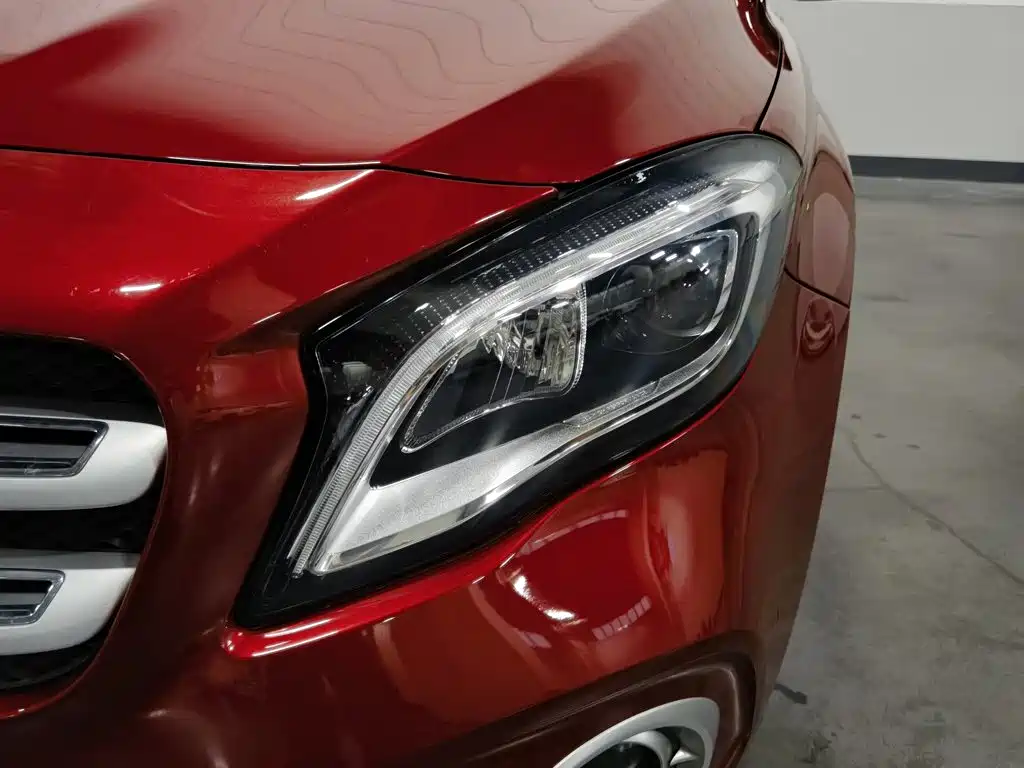 Mercedes-Benz GLA — миниатюра 7