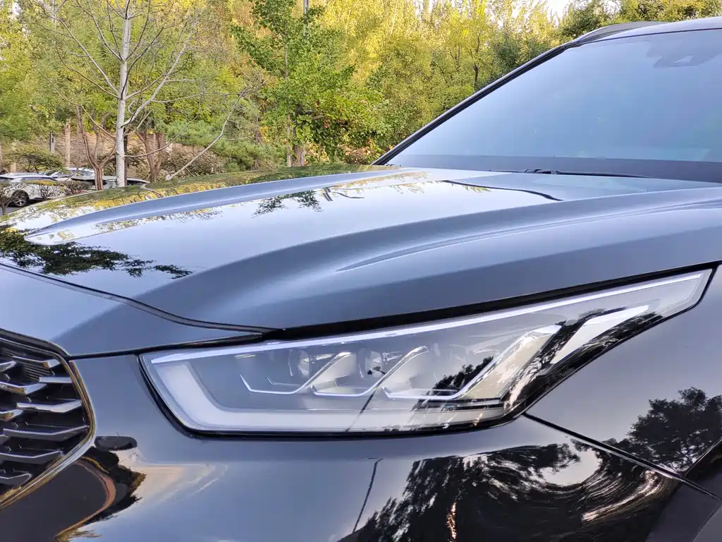 Toyota Crown Kluger — миниатюра 4