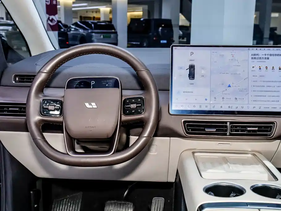Li Auto Li MEGA — миниатюра 22