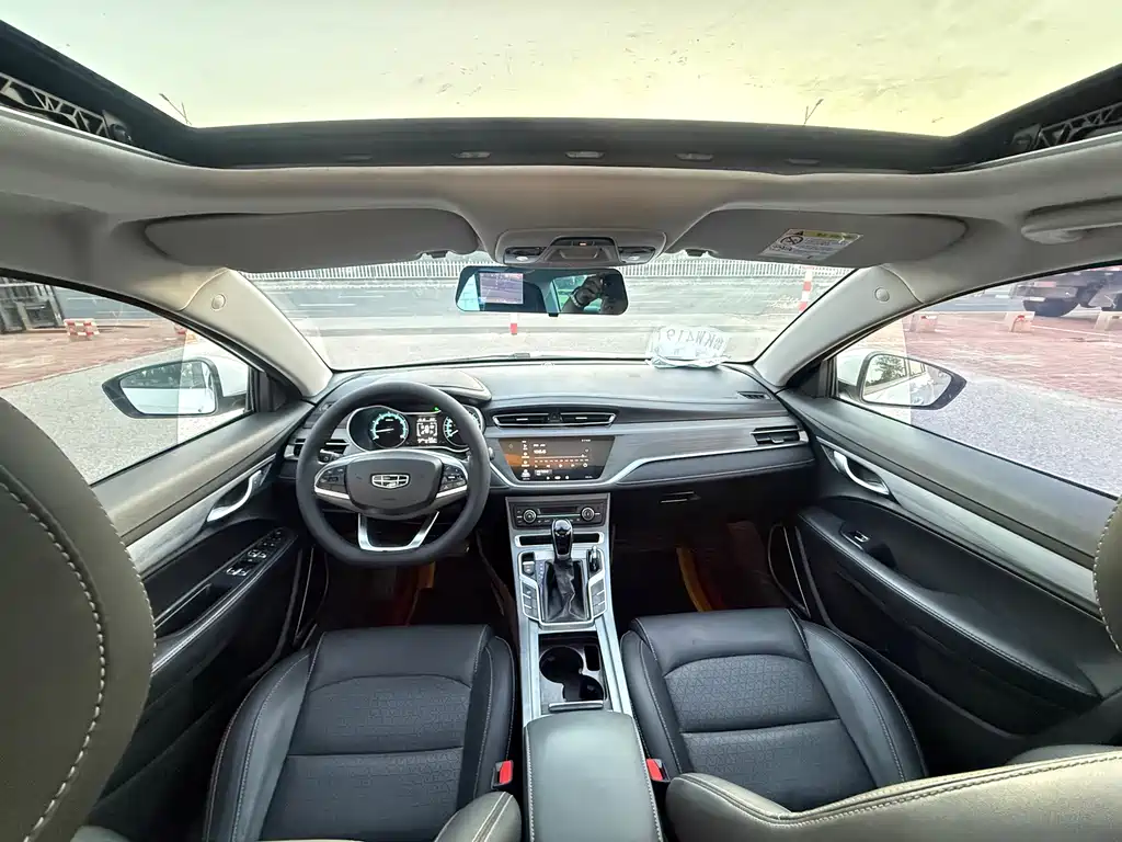 Geely Emgrand — миниатюра 9