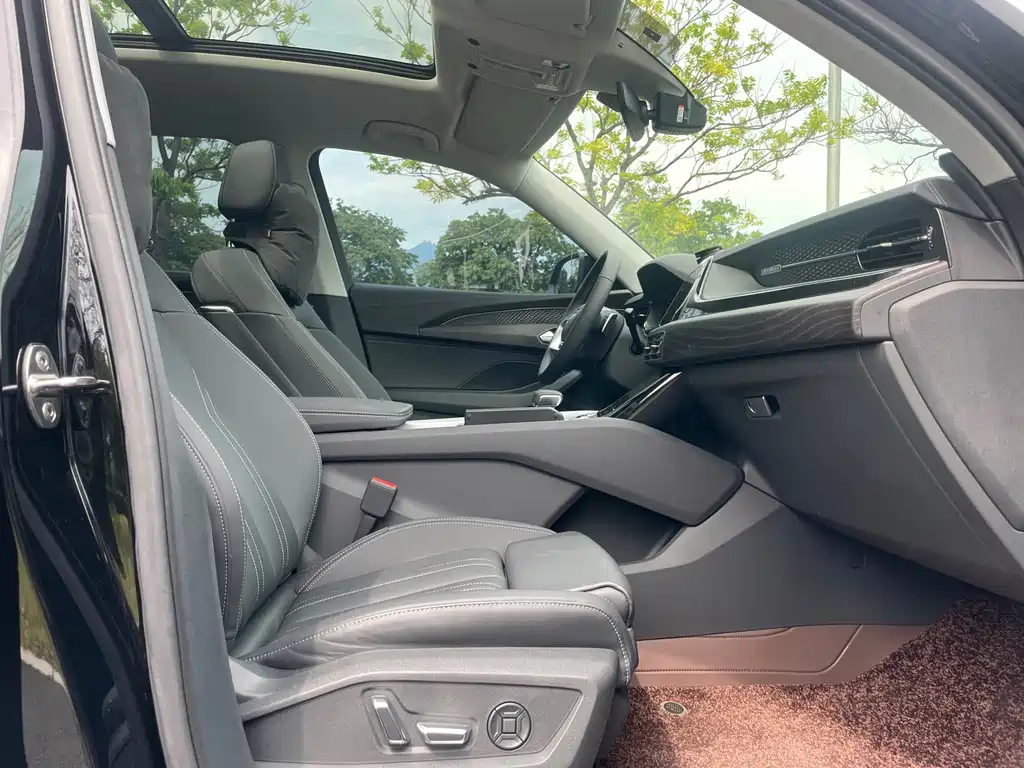 Audi Q6 — миниатюра 14